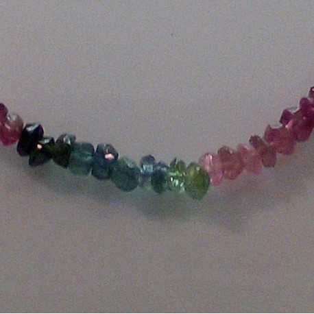 COLLAR DE TURMALINA MULTICOLOR.