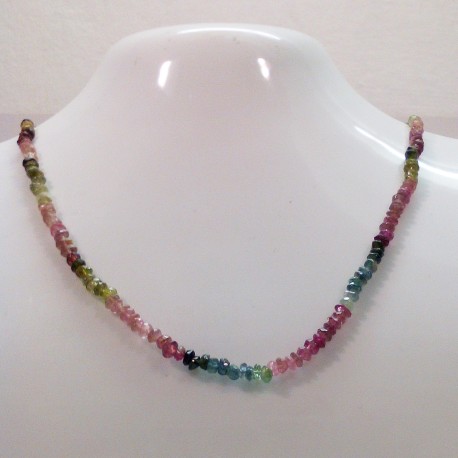 NECKLACE OF MULTICOLOR TURMALIN.
