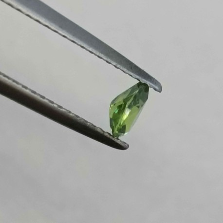 Granat demantoide 0.45ct