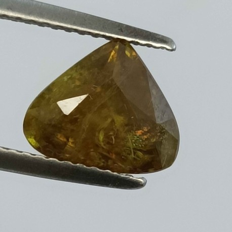 Esfena 2.65ct